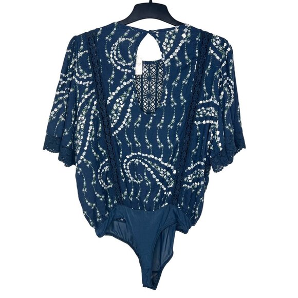 Free People Bali Tate Navy Floral Lace-Trimmed Bodysuit Open Back Size XL - Picture 14 of 16
